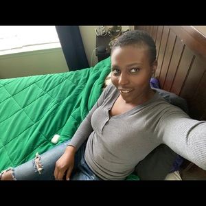 Meet your Posher, Talia